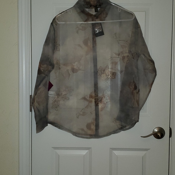 Sheer blouse - Picture 8 of 11